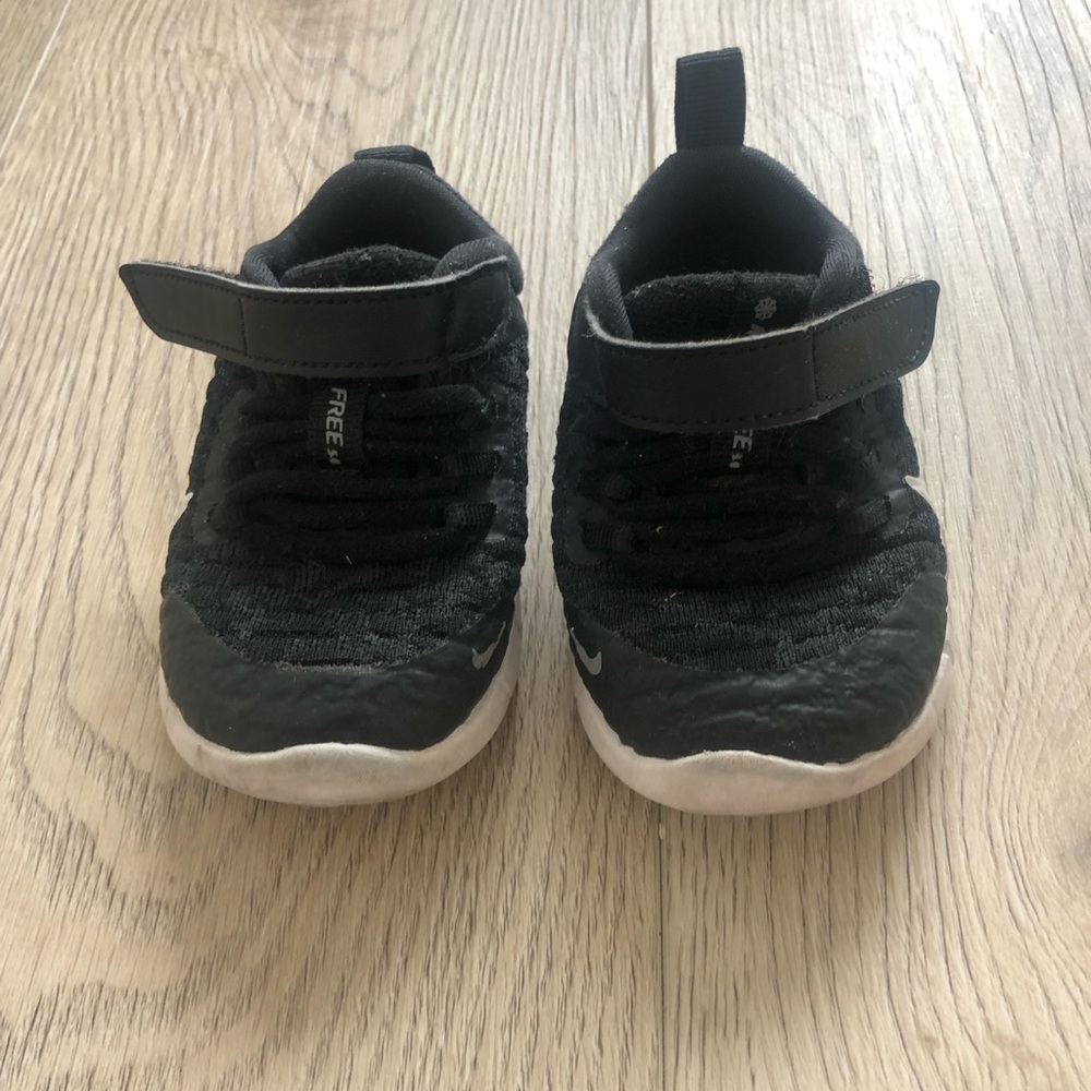 Nike Free RN 2021 Baby Sneakers color Black Toddler size 4 - Picture 6 of 11